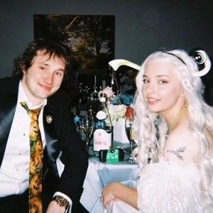 Meet your Posher, Shea